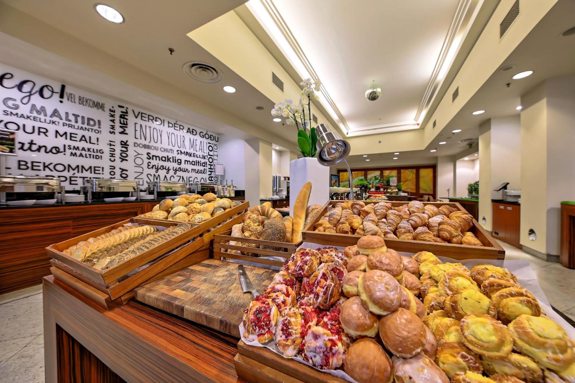 Doki Living By Blue Mandarin Parking & Foodhall Gdańsk Zewnętrze zdjęcie
